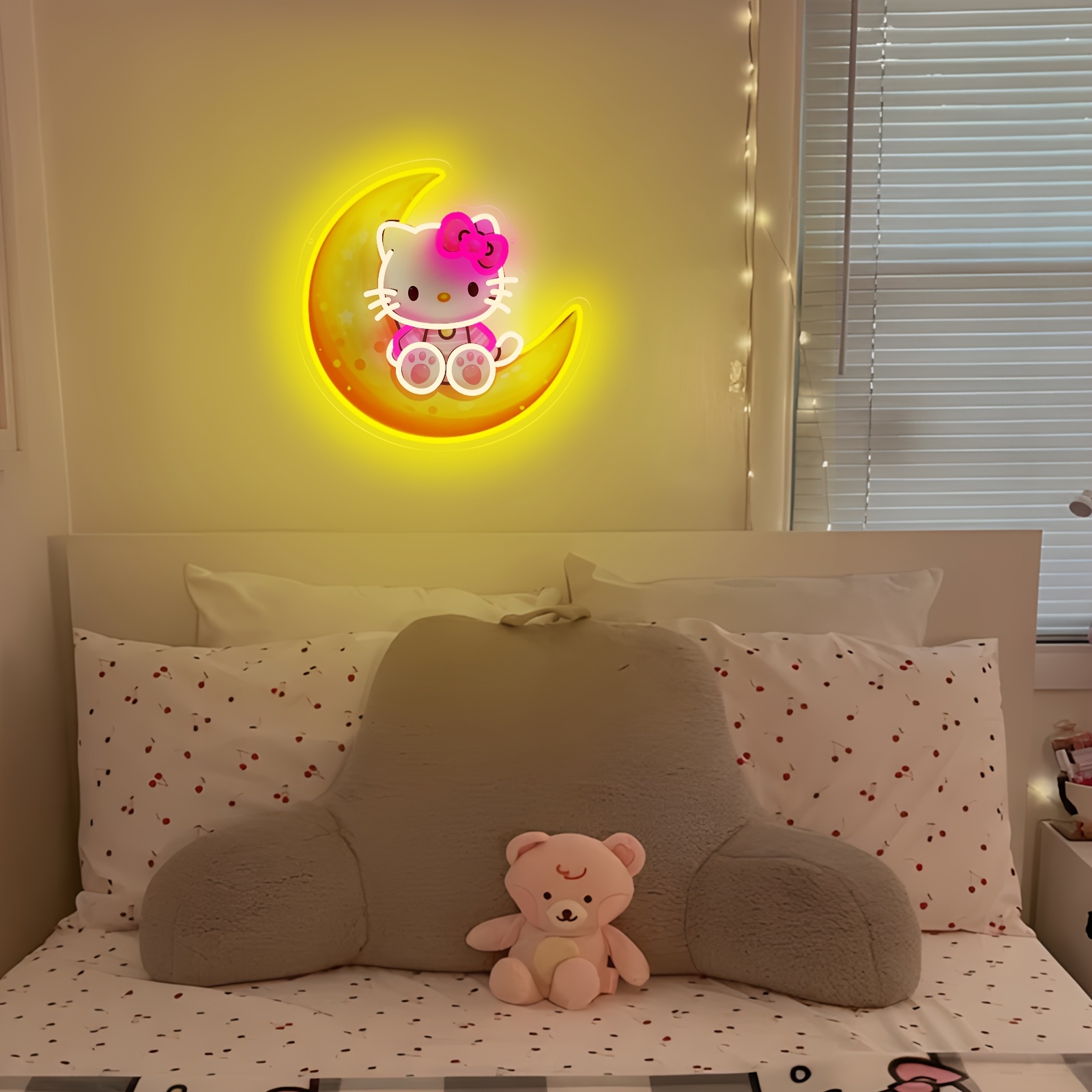 Hello Kitty on Moon Sarı Sevim - Lighting Decoration On Wall incelemesi ve fiyatı